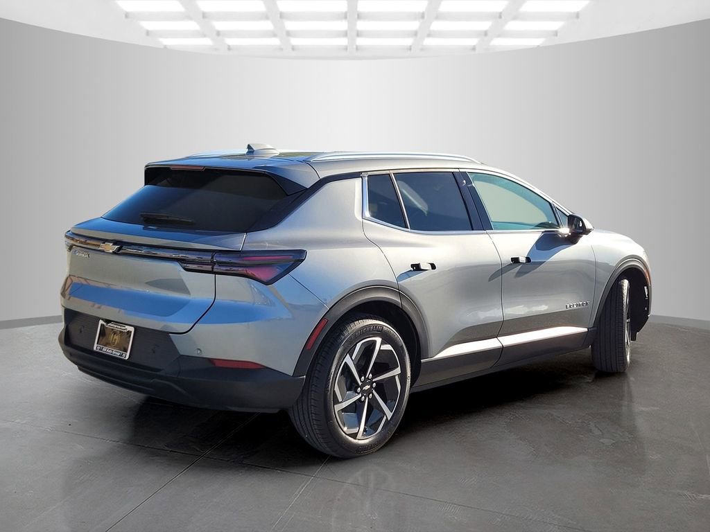New 2026 Chevrolet Equinox EV LT image 4