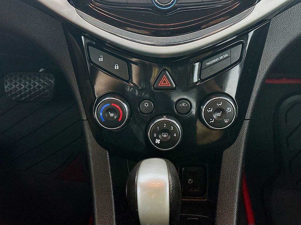 Used 2019 Chevrolet Sonic LT w/ Convenience Package FWD image 18