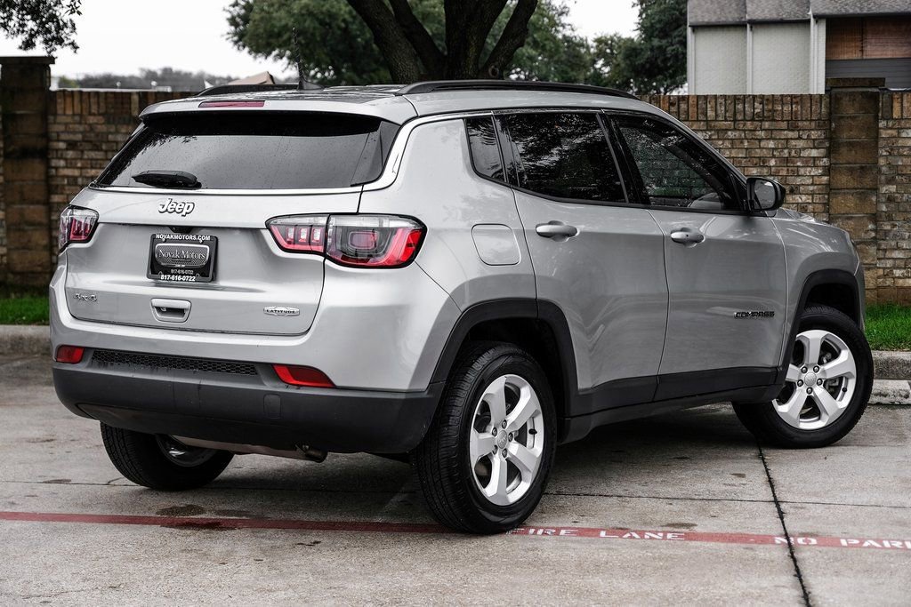 Used 2022 Jeep Compass Latitude image 15