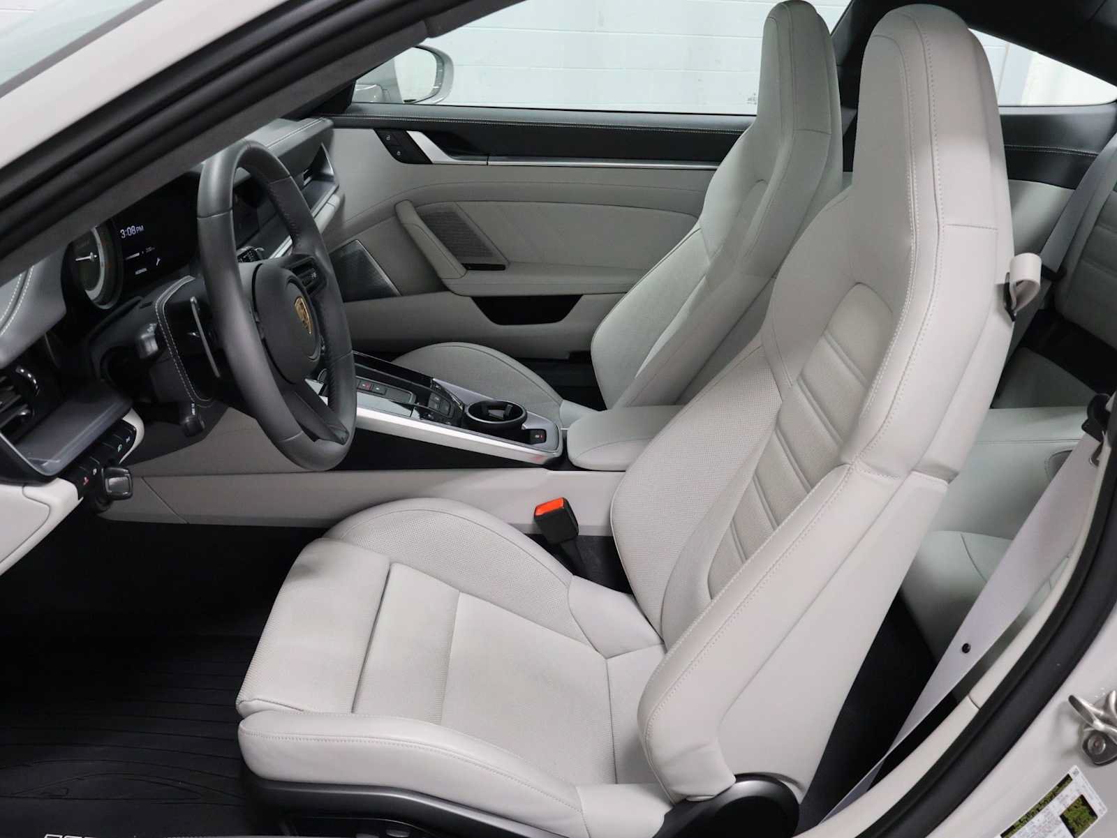 Certified 2024 Porsche 911 Turbo AWD/4WD image 5
