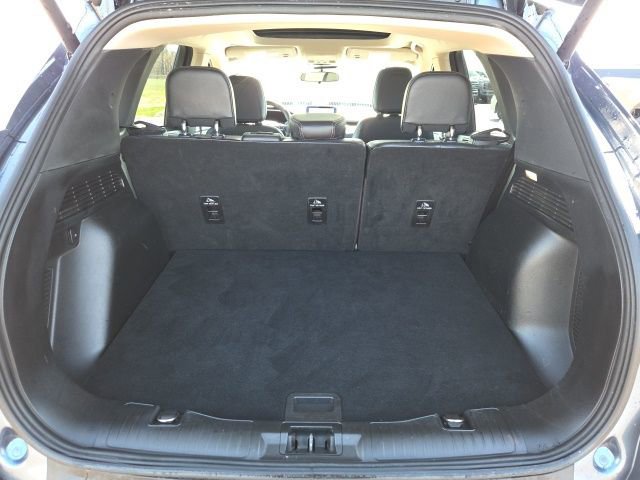 Used 2020 Ford Escape SE Sport image 11