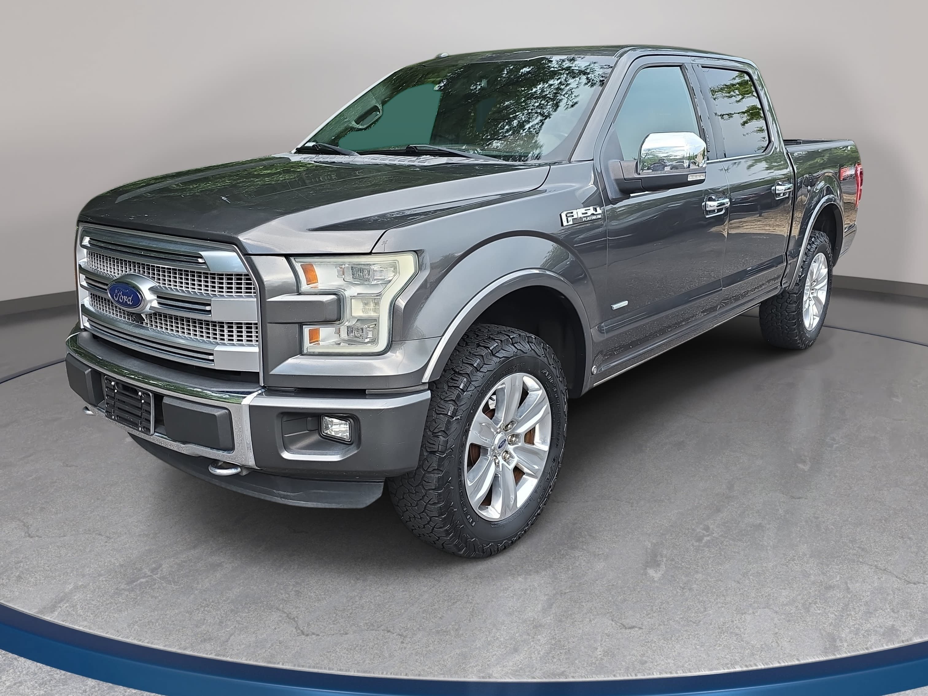Used 2015 Ford F150 Platinum w/ Equipment Group 701A Luxury AWD/4WD image 1