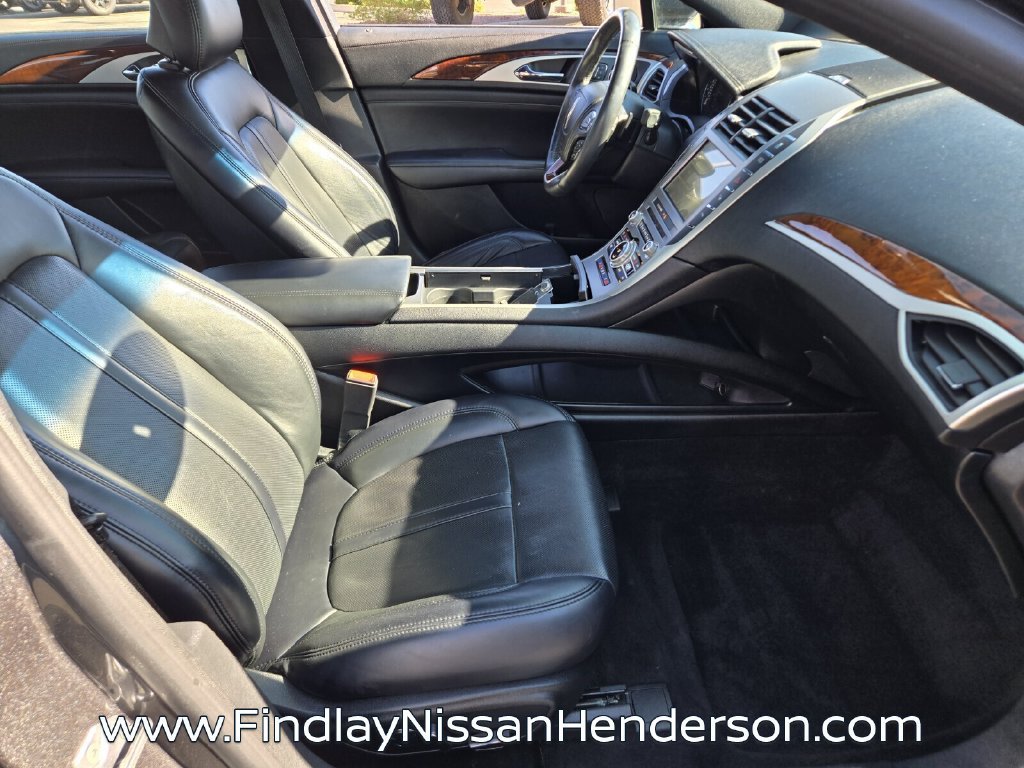 Used 2019 Lincoln MKZ Reserve FWD image 16