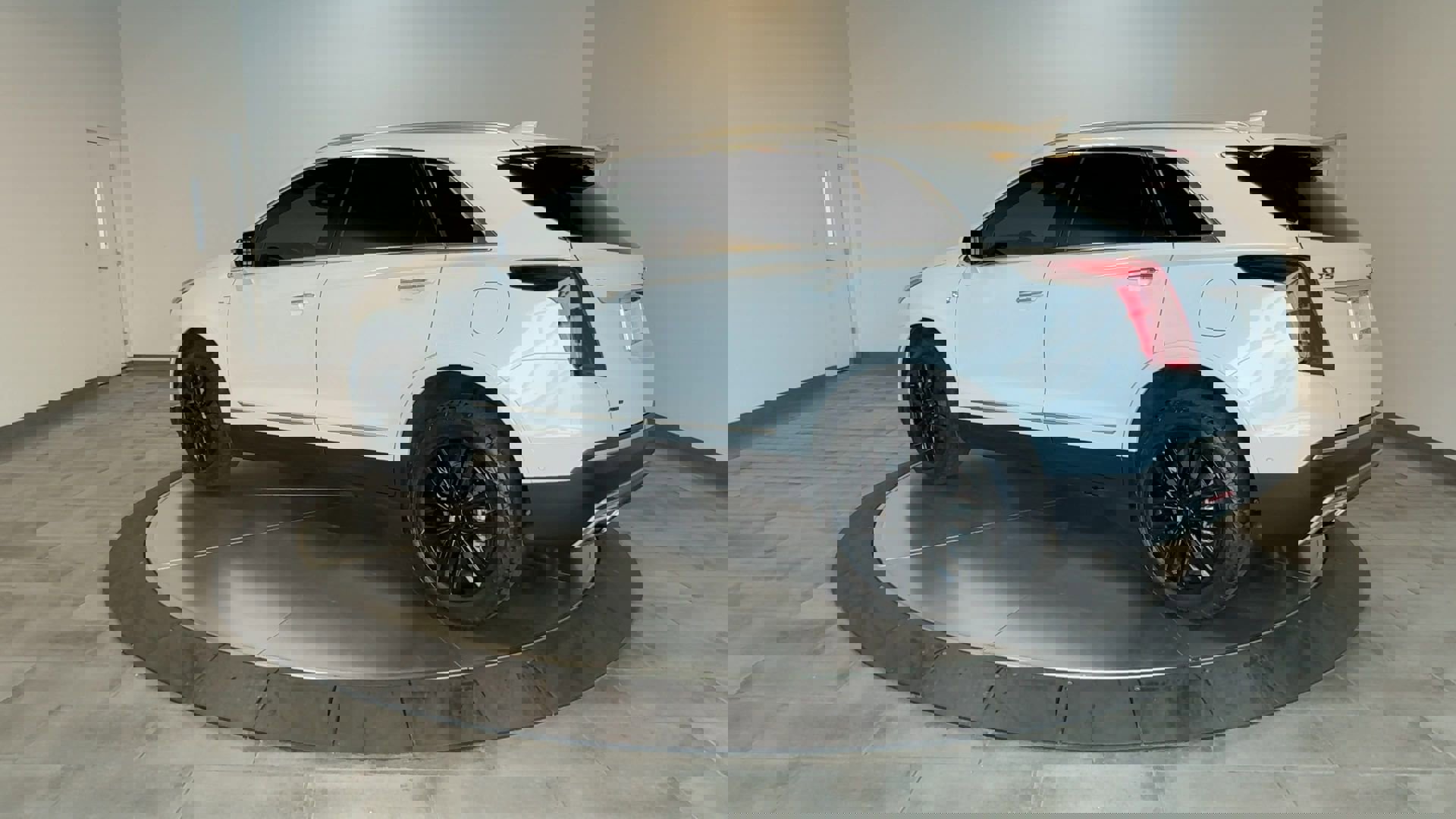 Used 2024 Cadillac XT5 Premium Luxury w/ Technology Package image 5