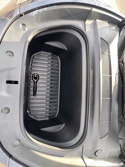Used 2023 Tesla Model Y 2WD image 30