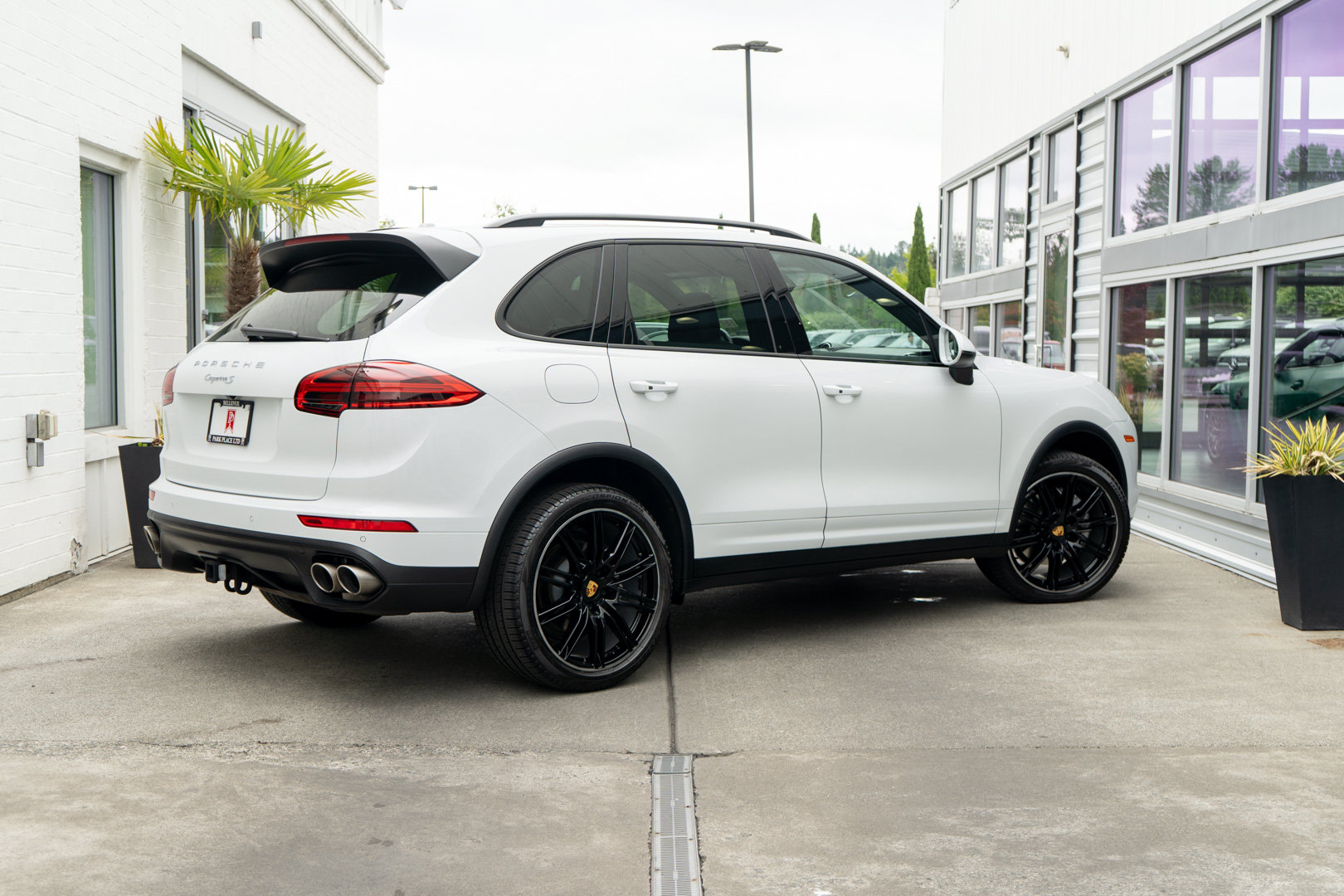 Used 2018 Porsche Cayenne S AWD/4WD image 7