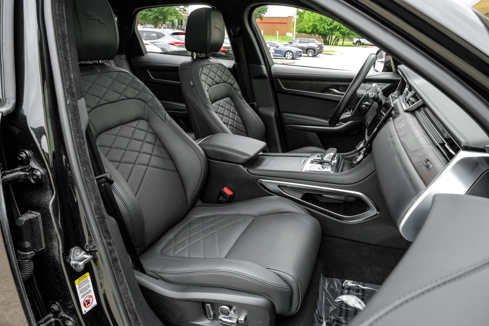 Used 2022 Jaguar F-PACE S AWD/4WD image 38
