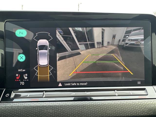 Used 2024 Volkswagen GTI SE image 31