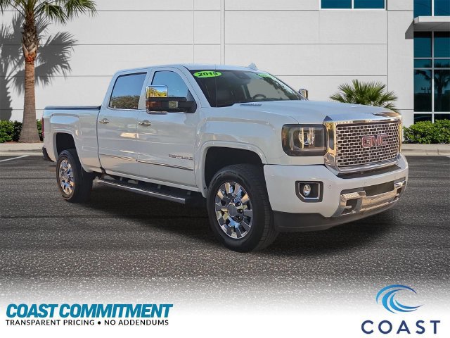 Certified 2015 GMC Sierra 2500 Denali w/ Duramax Plus Package AWD/4WD image 3