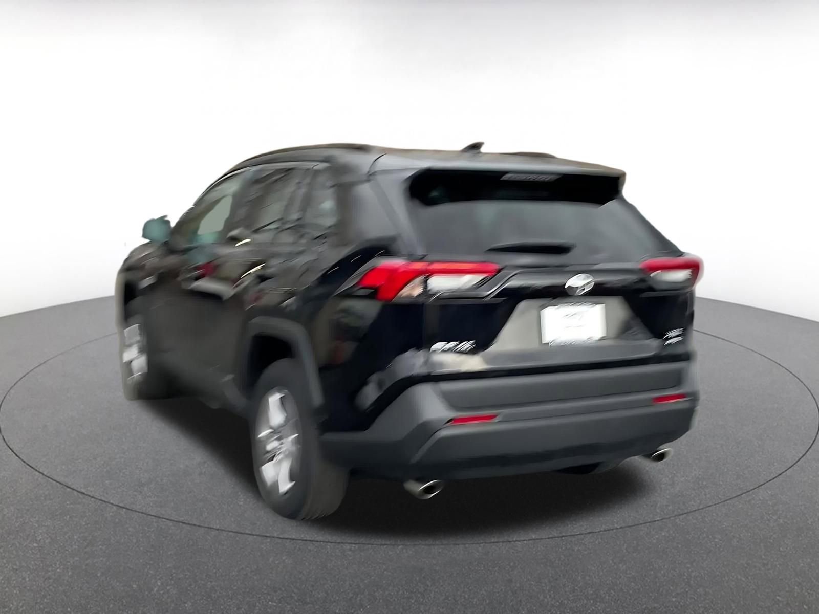 Used 2025 Toyota RAV4 XLE image 11