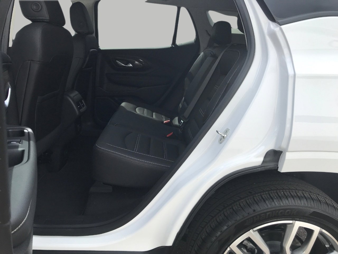 Used 2024 GMC Terrain Denali image 26