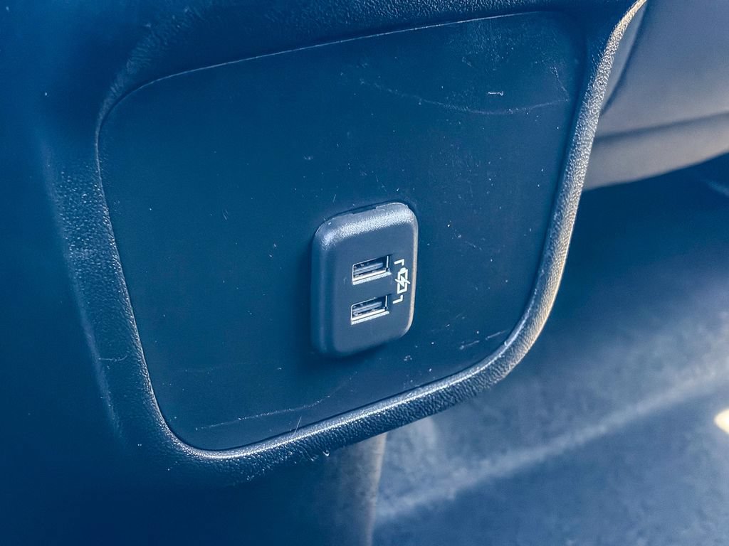 Used 2022 Chevrolet Equinox LT FWD image 24