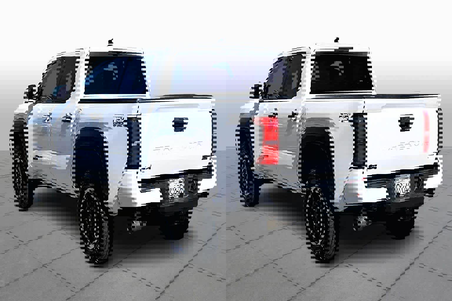 Certified 2024 Toyota Tacoma TRD Off-Road image 11