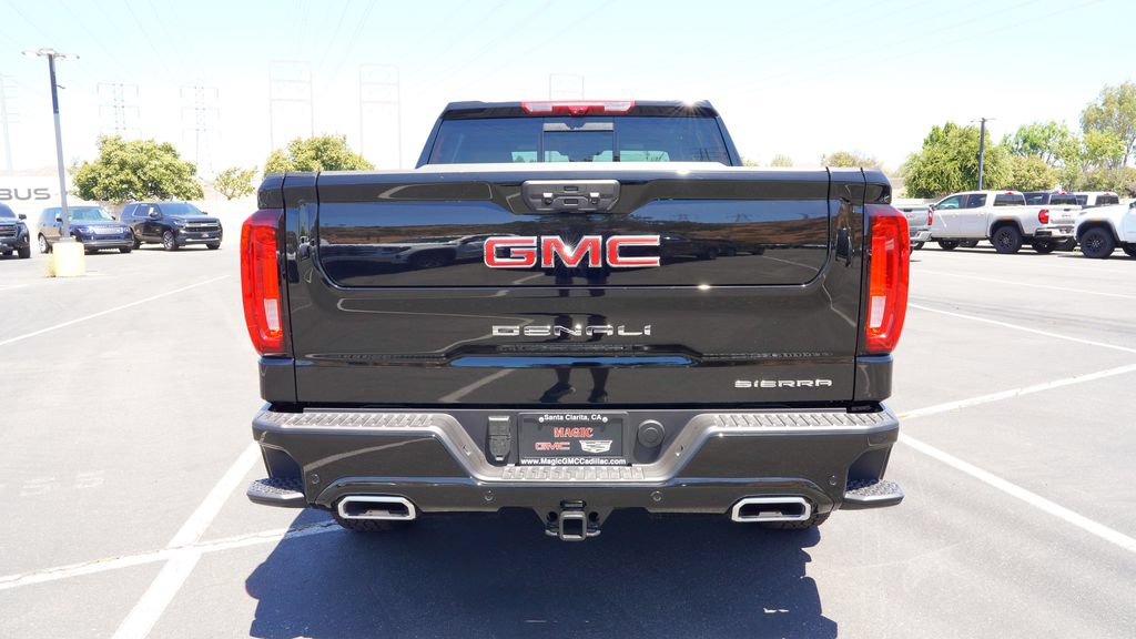 New 2026 GMC Sierra 1500 Denali w/ Technology Package AWD/4WD image 9