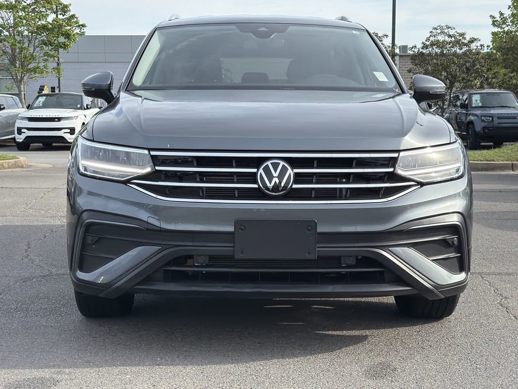 Used 2023 Volkswagen Tiguan SE FWD image 8