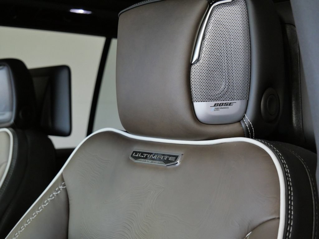 New 2026 GMC Yukon Denali Ultimate AWD/4WD image 14