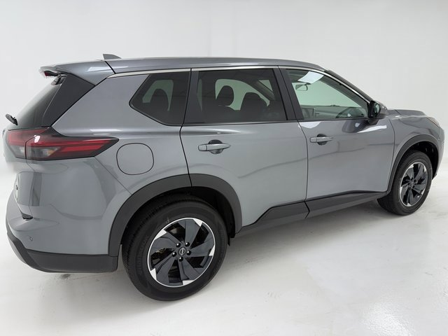 Used 2025 Nissan Rogue SV image 41
