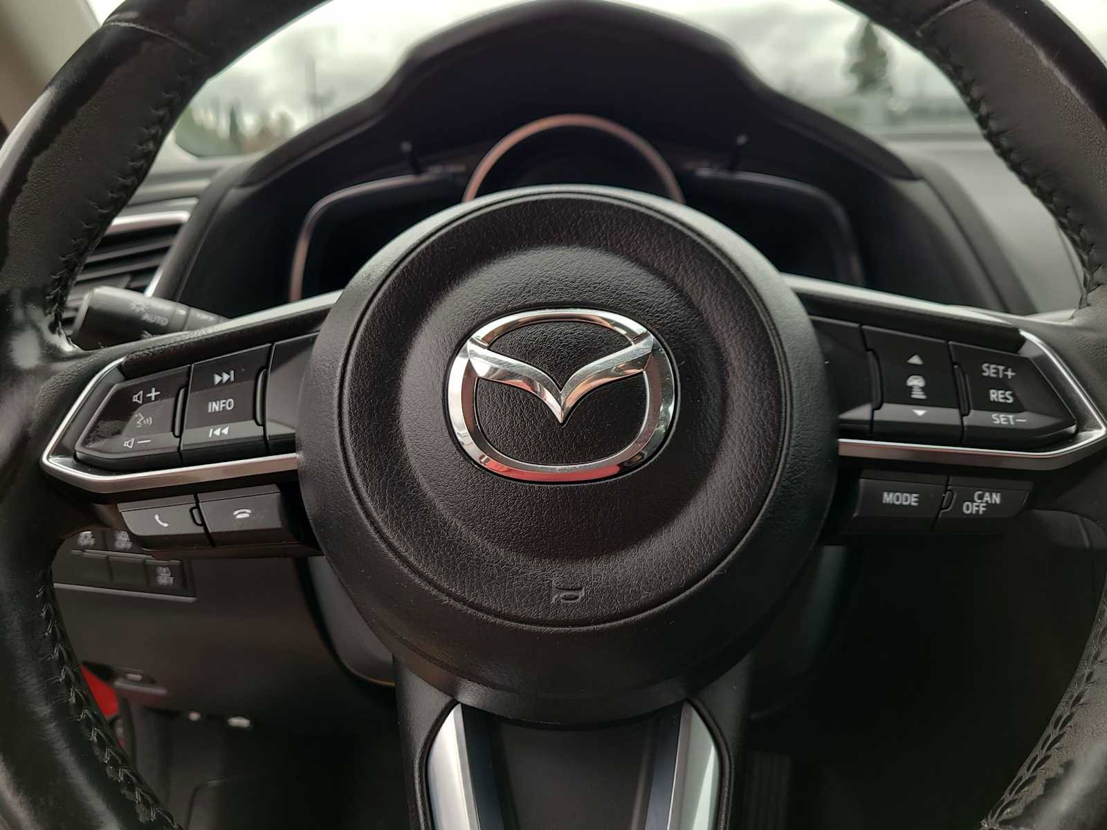 Used 2018 MAZDA MAZDA3 Grand Touring w/ Premium Equipment Package image 23