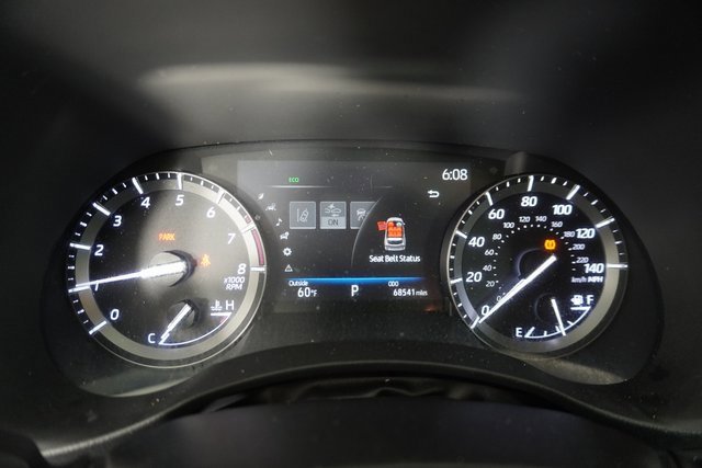 Used 2021 Toyota Highlander XLE image 24