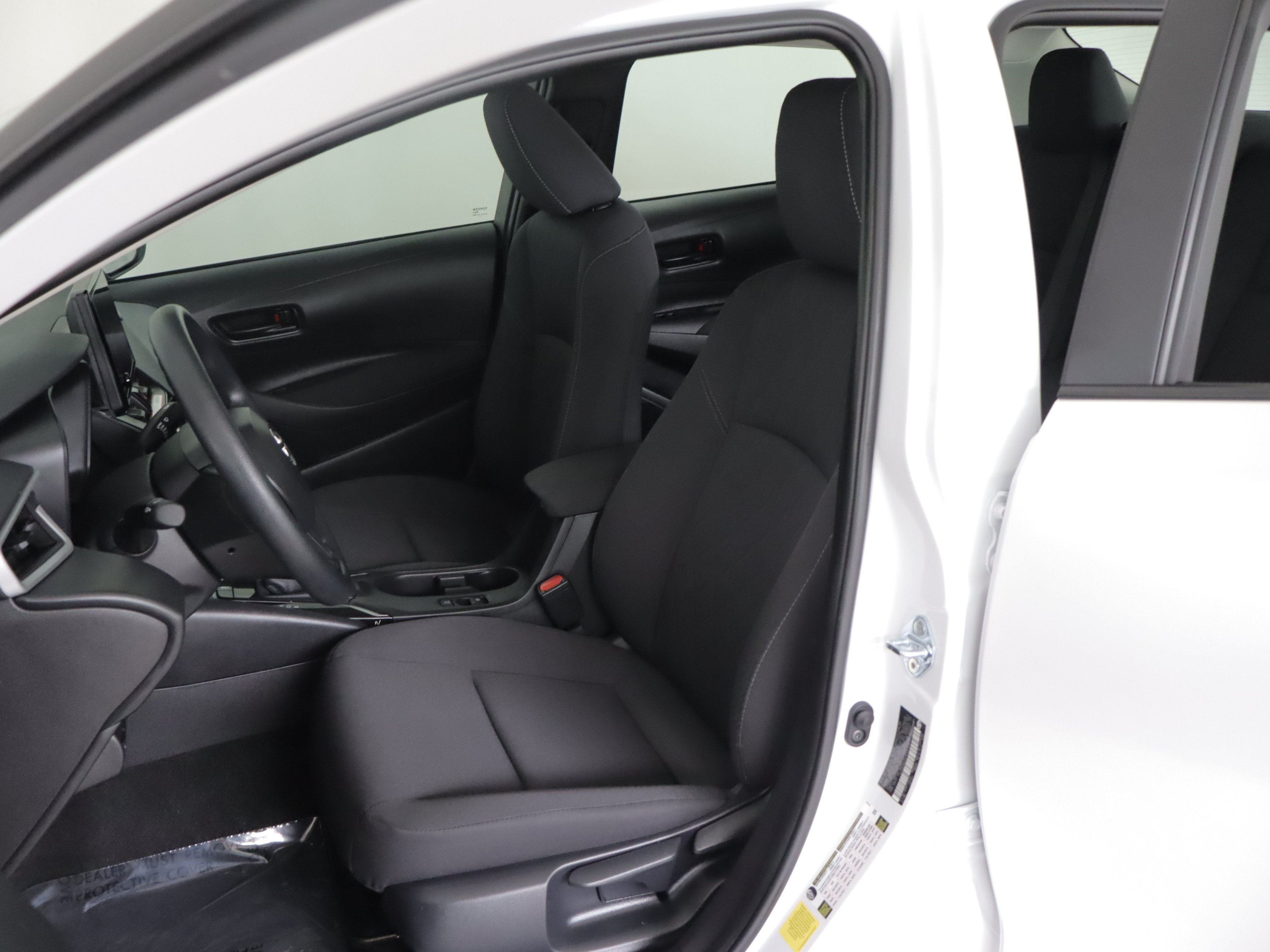 Used 2026 Toyota Corolla LE w/ LE Premium Package FWD image 7