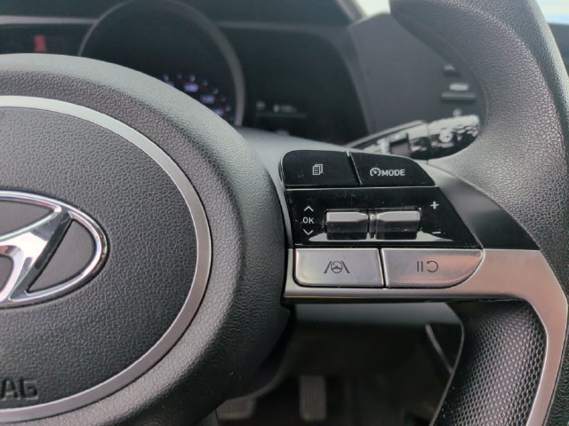 Used 2023 Hyundai Elantra SEL FWD image 16