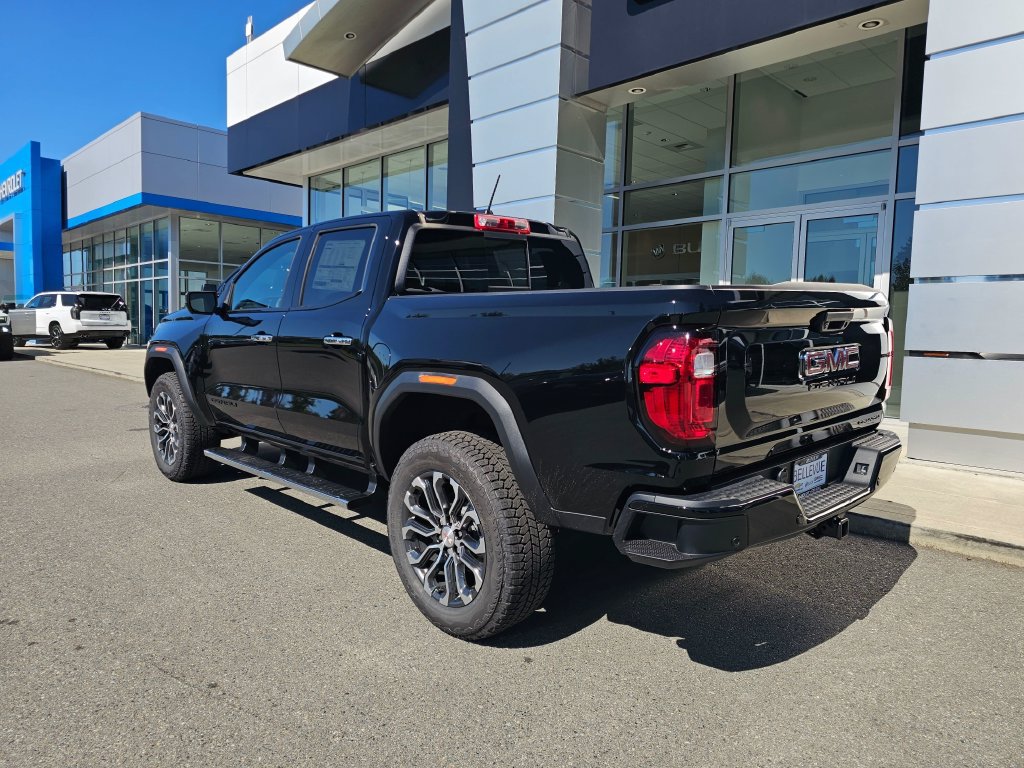 New 2026 GMC Canyon Denali w/ LPO, Black Badging Package AWD/4WD image 5