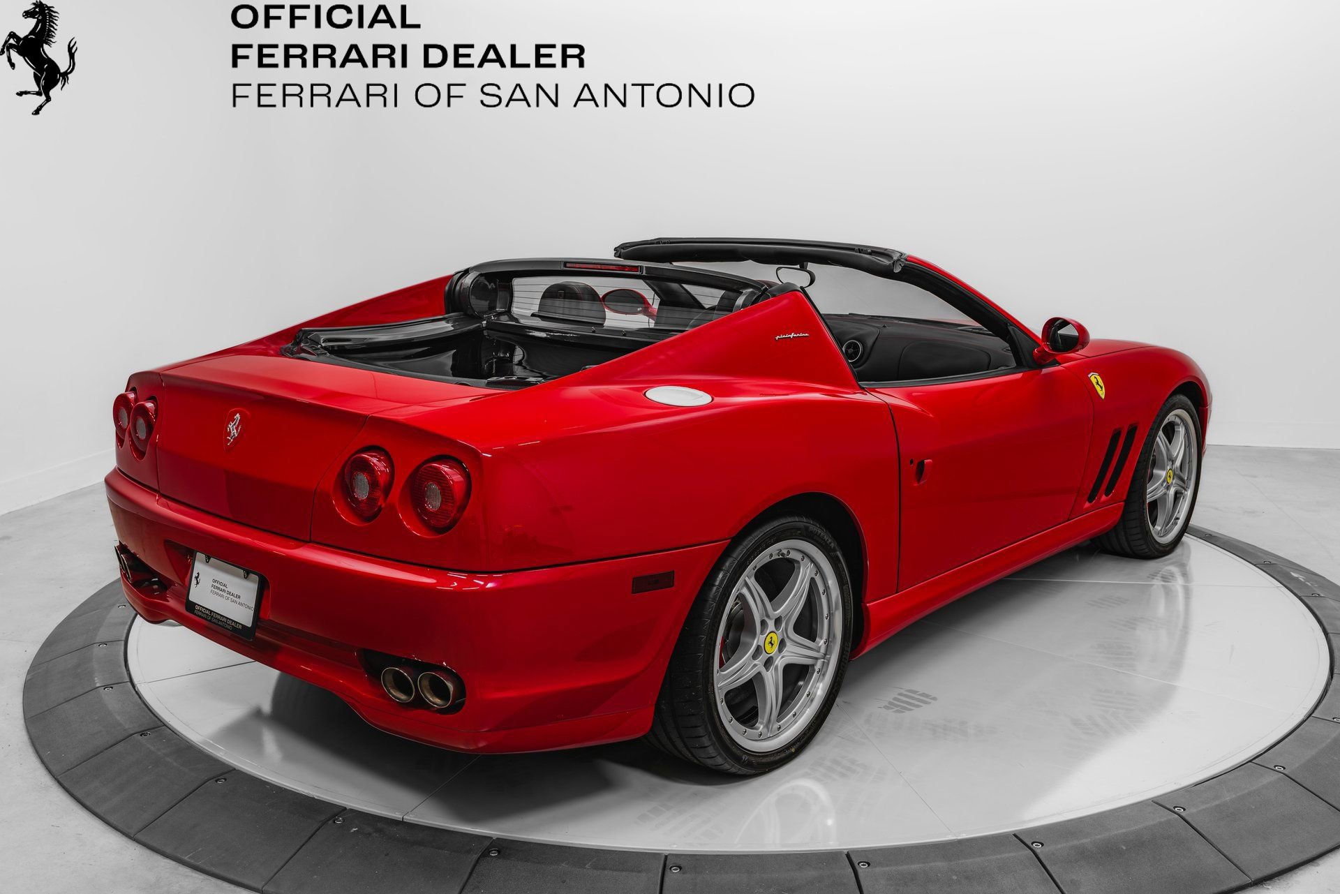 Used 2005 Ferrari 575M Maranello Superamerica RWD image 10