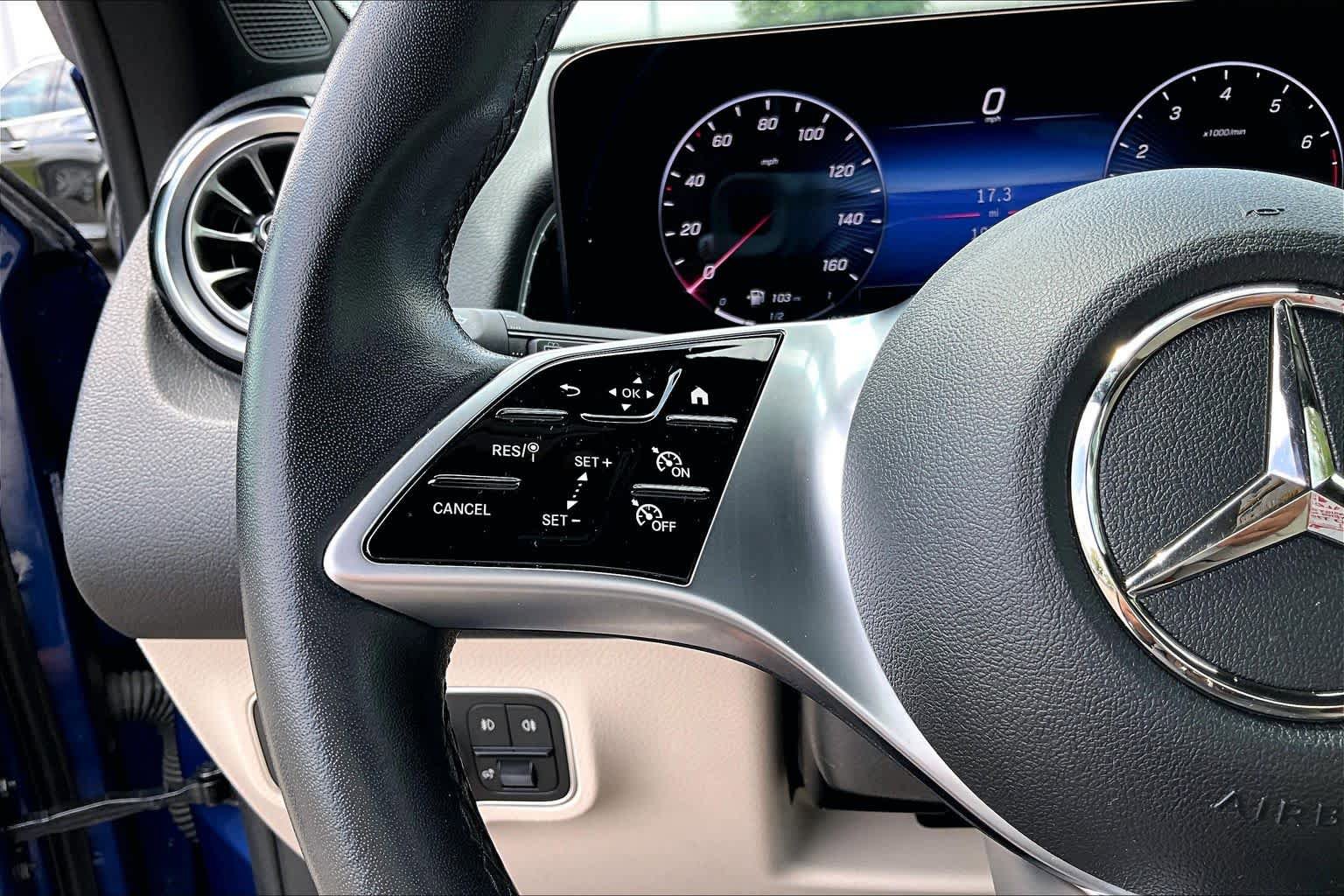 Certified 2024 Mercedes-Benz GLB 250 image 24