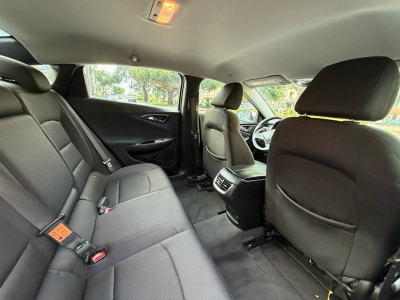 Used 2020 Chevrolet Malibu LT FWD image 40