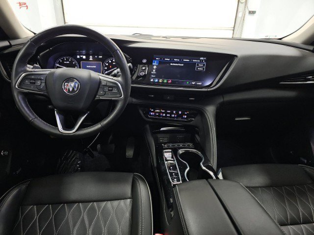Used 2023 Buick Envision Avenir image 11