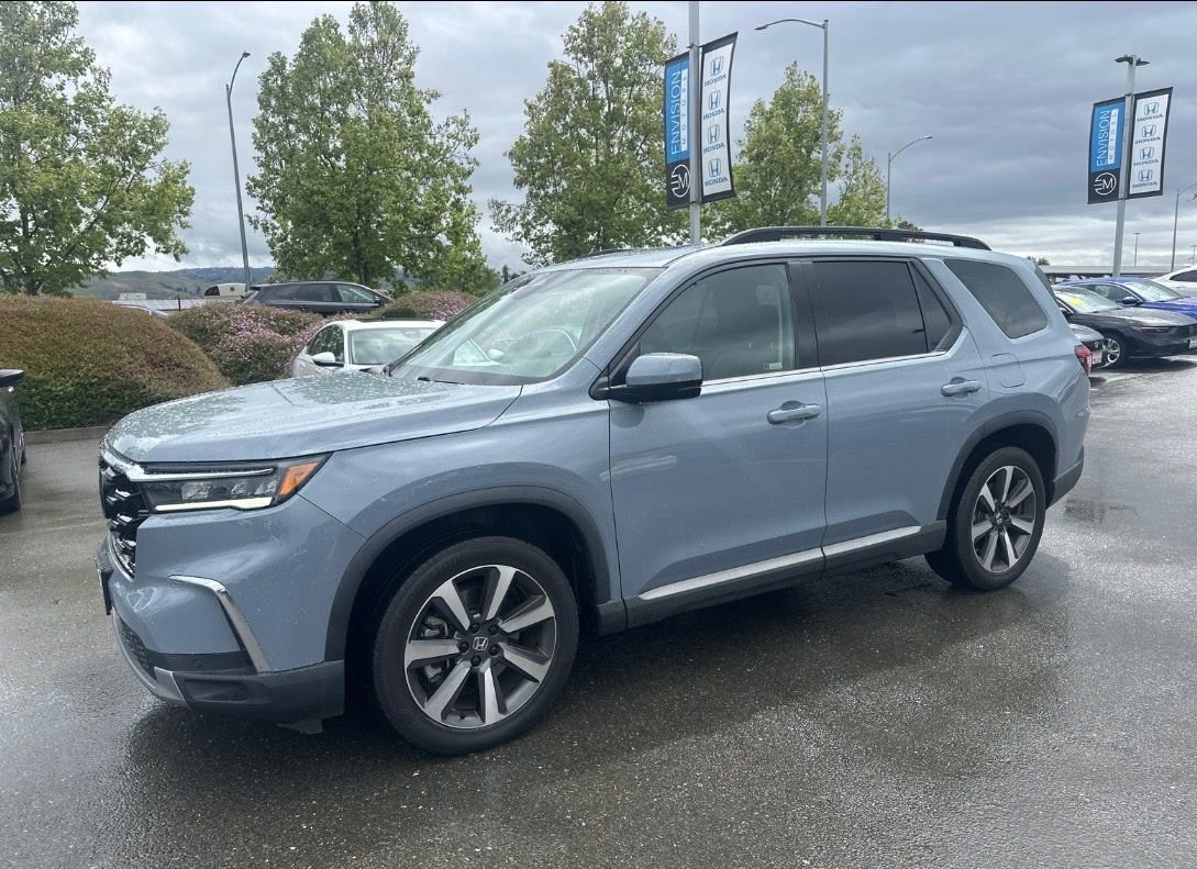 Used 2024 Honda Pilot Touring image 5