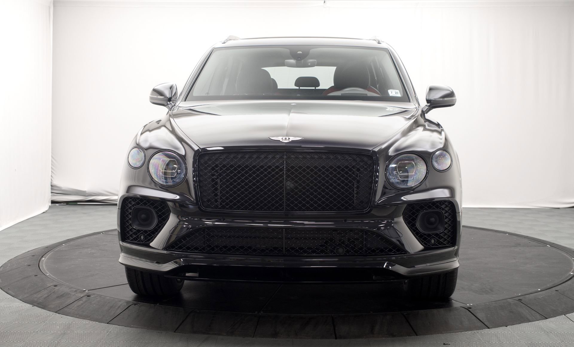 Used 2022 Bentley Bentayga AWD/4WD image 8