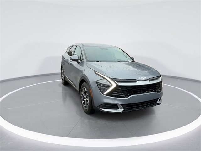 Used 2024 Kia Sportage EX image 2