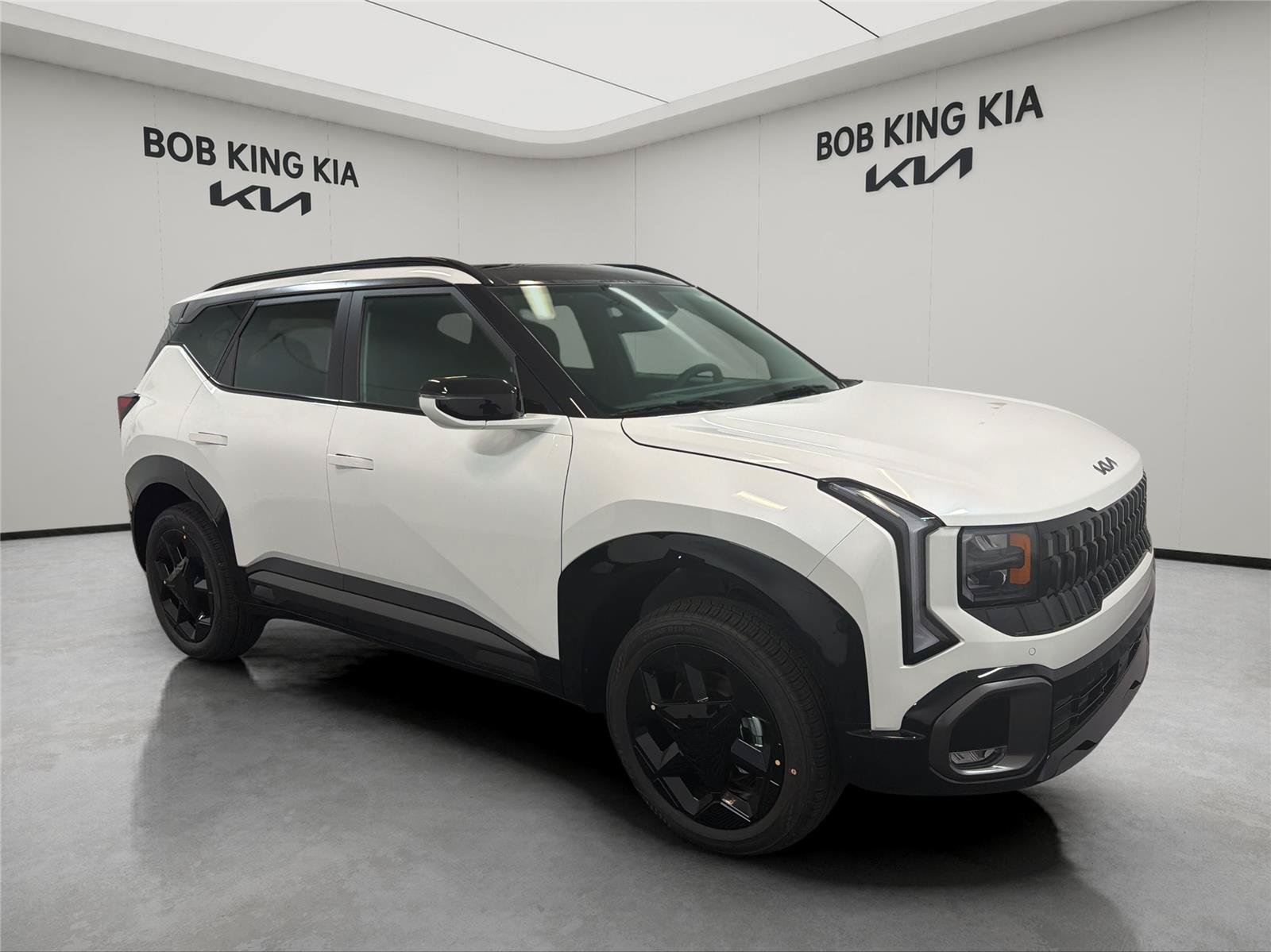 New 2027 Kia Seltos X-Line S w/ X-Line S Premium Package AWD/4WD image 7