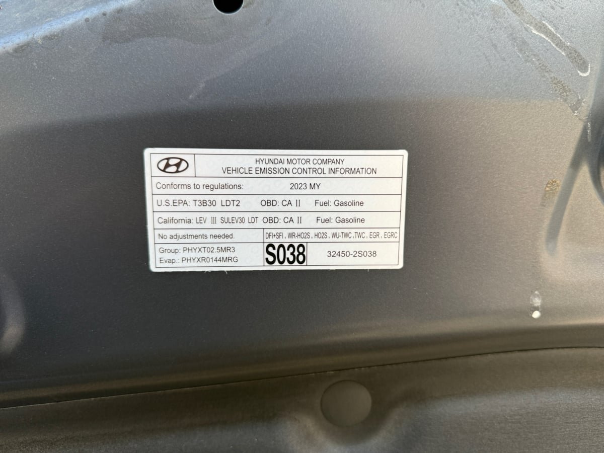 Used 2023 Hyundai Santa Fe SEL w/ Premium Package AWD/4WD image 18