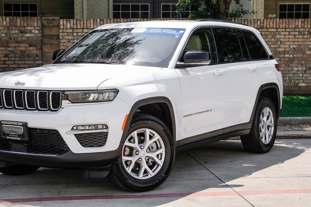 Used 2022 Jeep Grand Cherokee Limited image 13