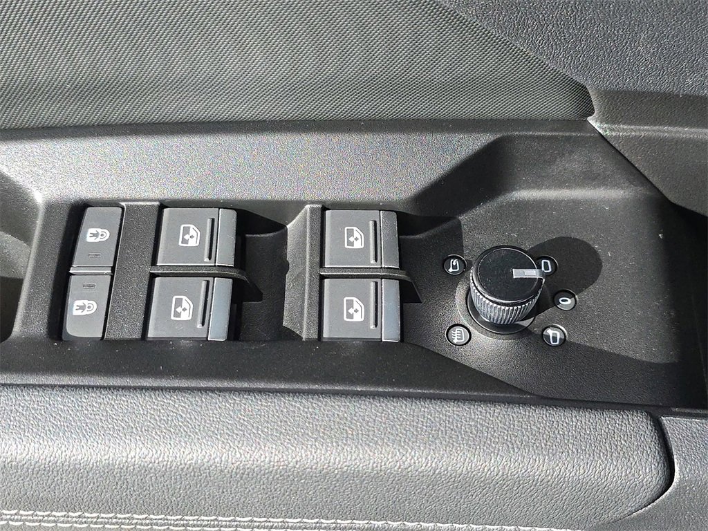 Used 2023 Audi Q4 e-tron Premium image 23