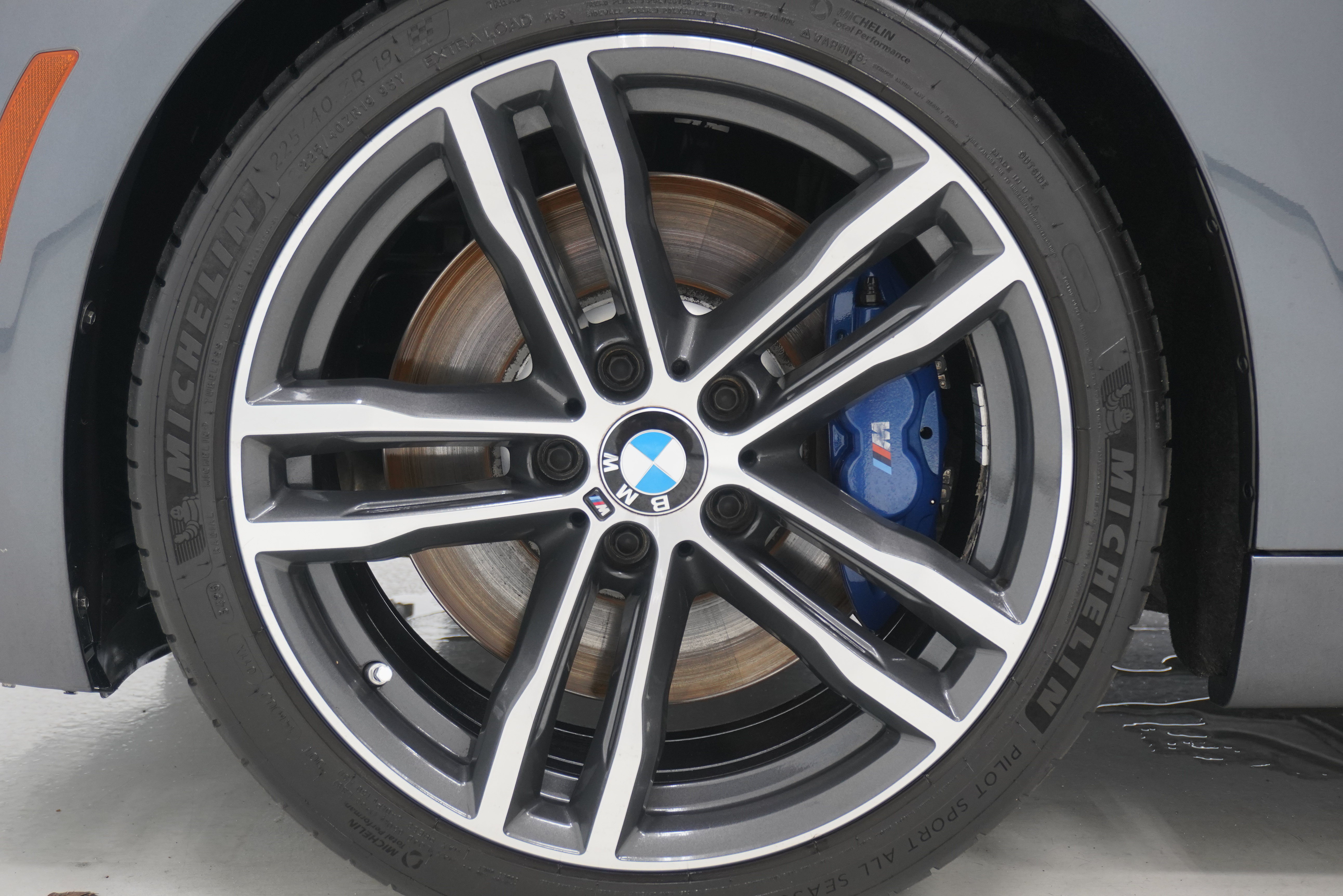 Used 2018 BMW 340i Sedan w/ Track Handling Package RWD image 30