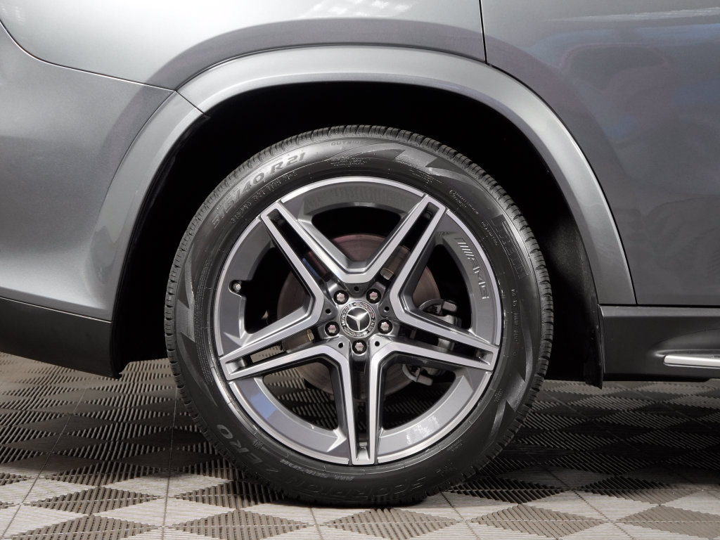 Certified 2024 Mercedes-Benz GLS 450 4MATIC image 11