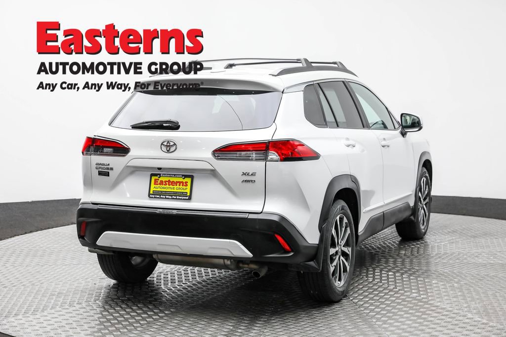 Used 2022 Toyota Corolla Cross XLE w/ Convenience Package image 5