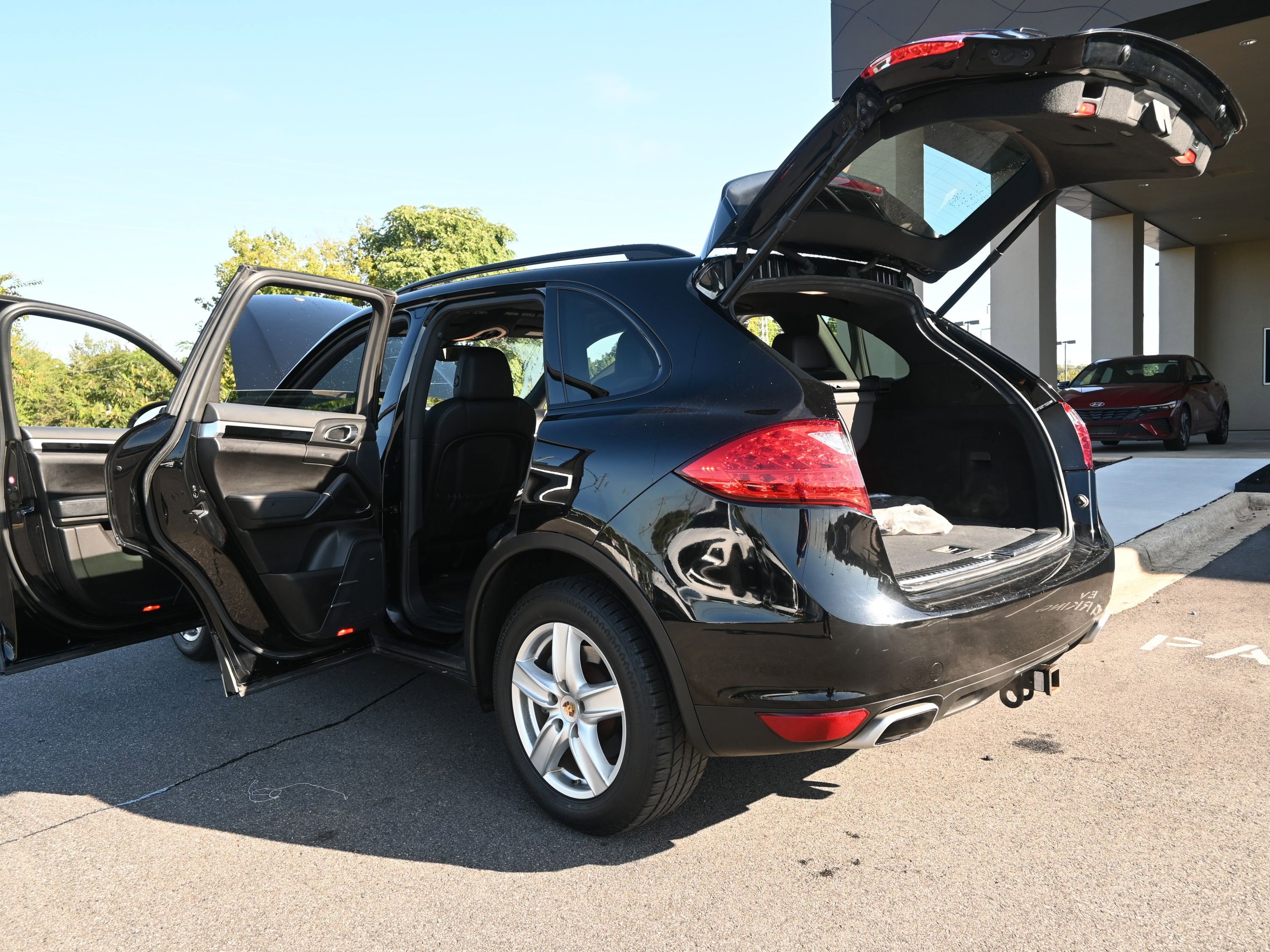 Used 2014 Porsche Cayenne image 18