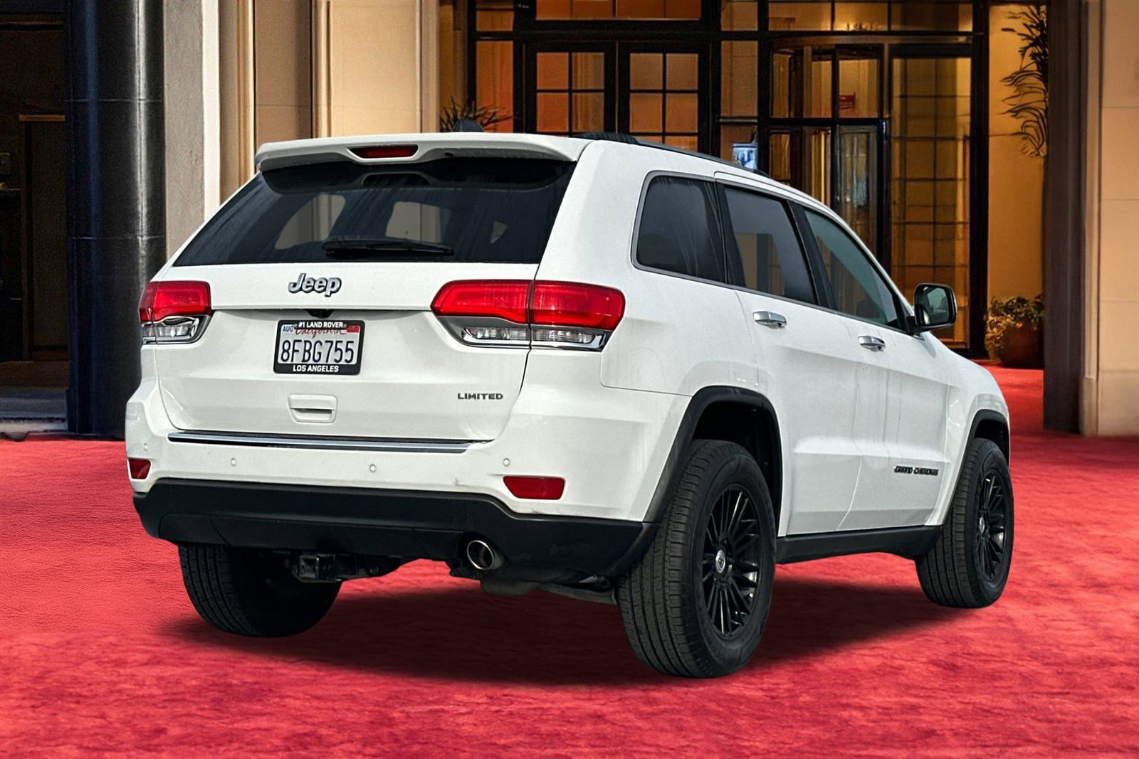 Used 2018 Jeep Grand Cherokee Limited image 10