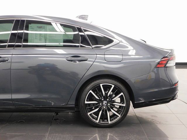 Used 2024 Honda Accord Touring image 21