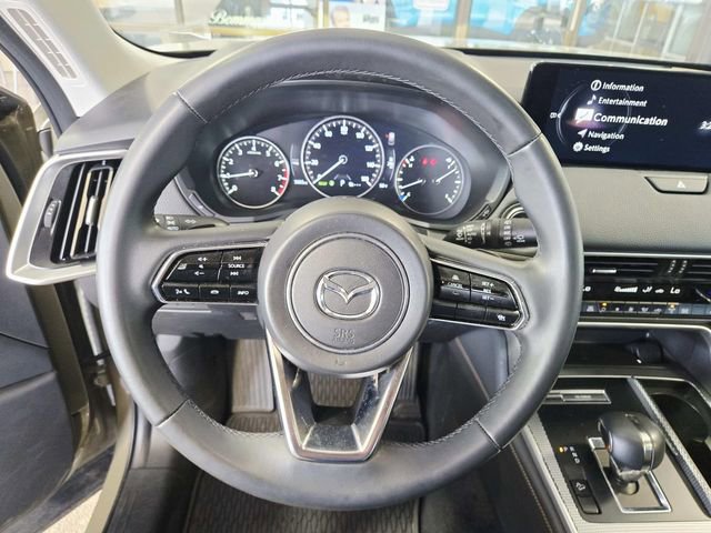 Certified 2025 MAZDA CX-70 3.3 Turbo w/ Preferred Package AWD/4WD image 16