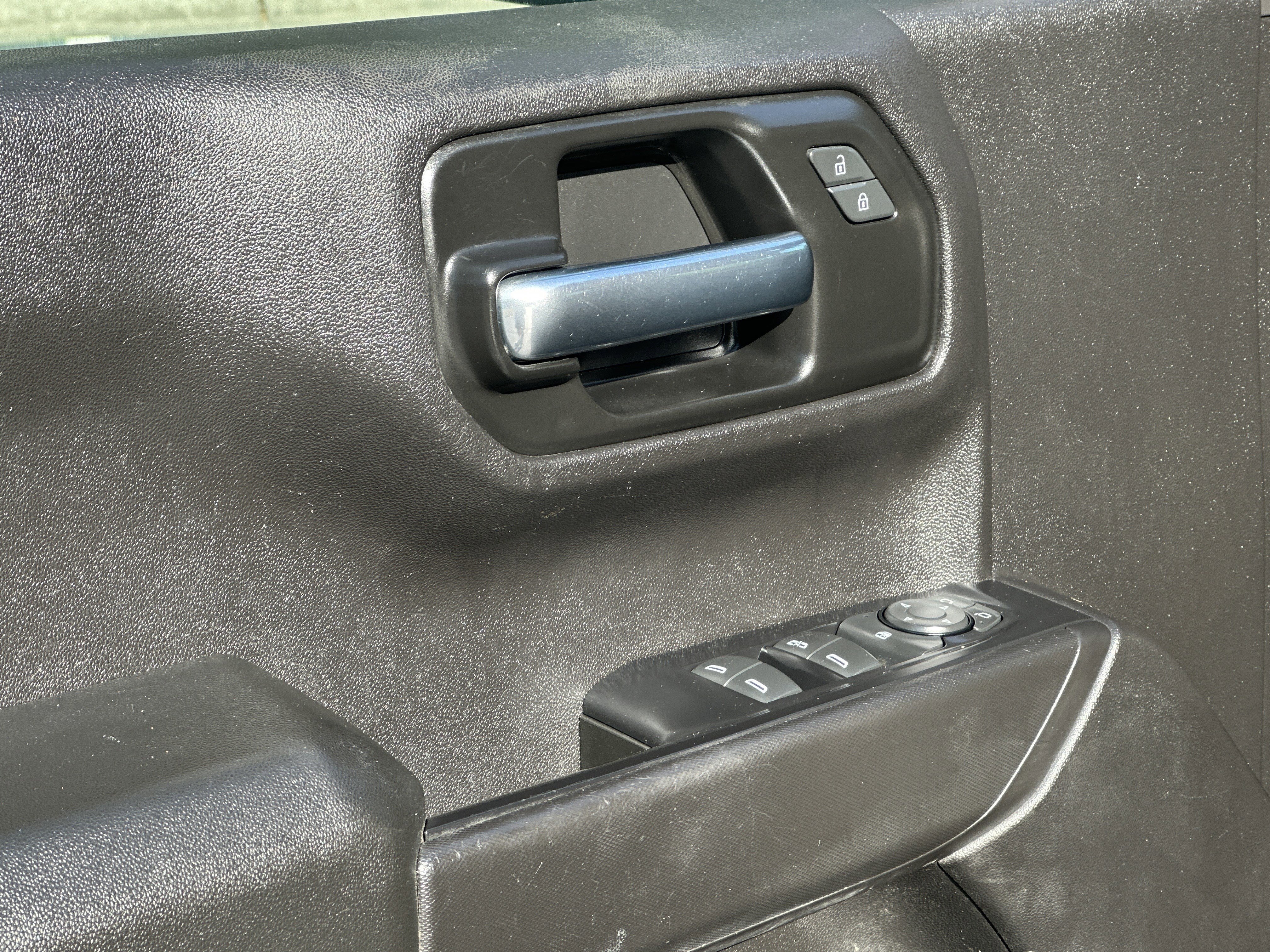 Used 2021 Chevrolet Silverado 1500 Custom AWD/4WD image 12