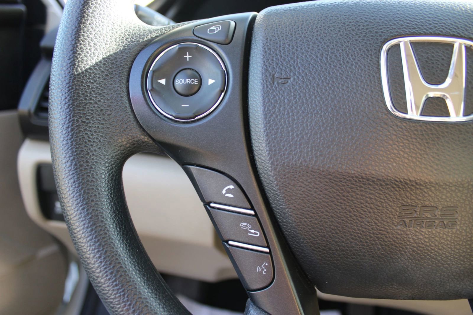 Used 2014 Honda Accord EX image 29
