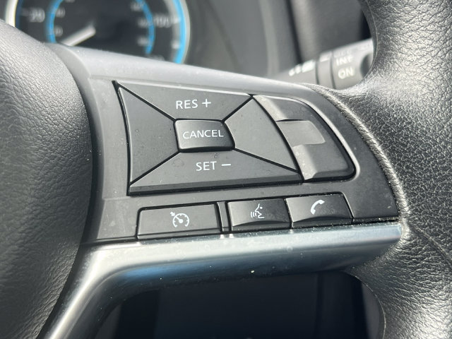 Used 2025 Nissan Leaf S FWD image 17