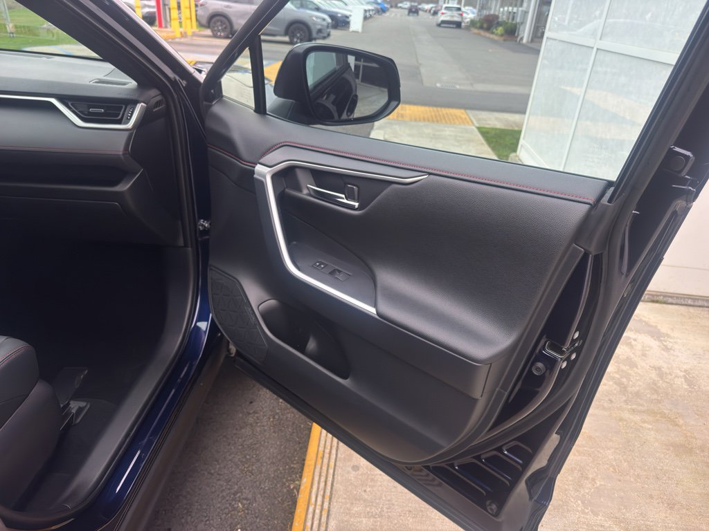 Used 2025 Toyota RAV4 XSE image 21