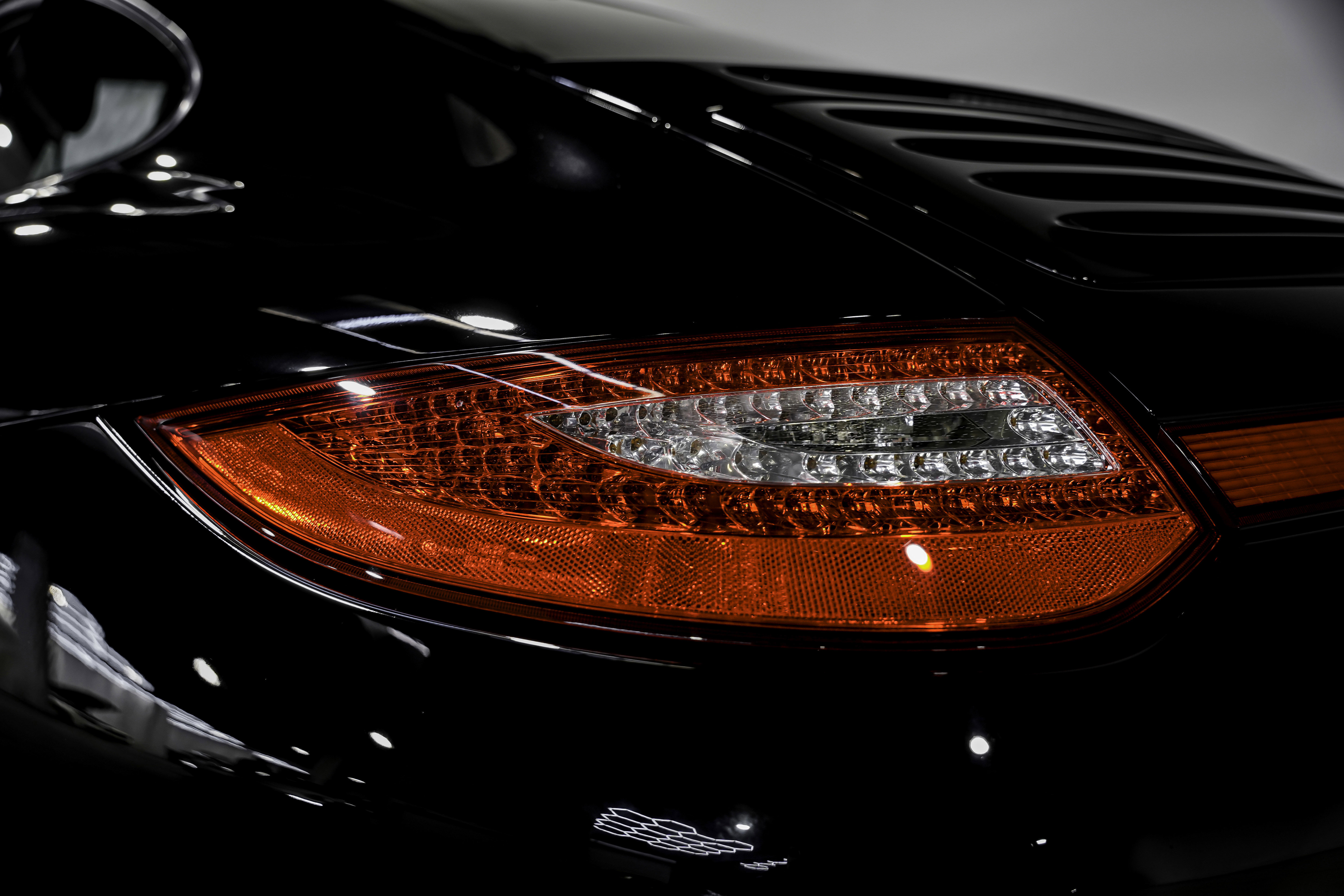 Used 2010 Porsche 911 Carrera 4S image 33