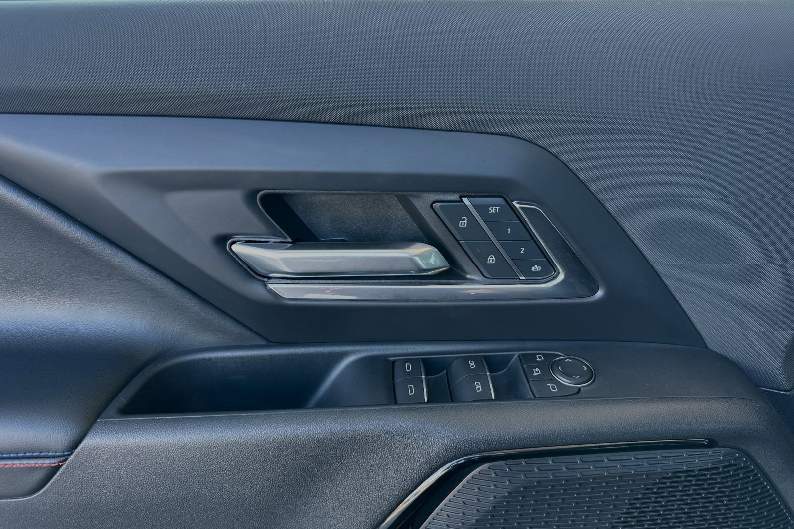 New 2024 Chevrolet Silverado EV RST image 8